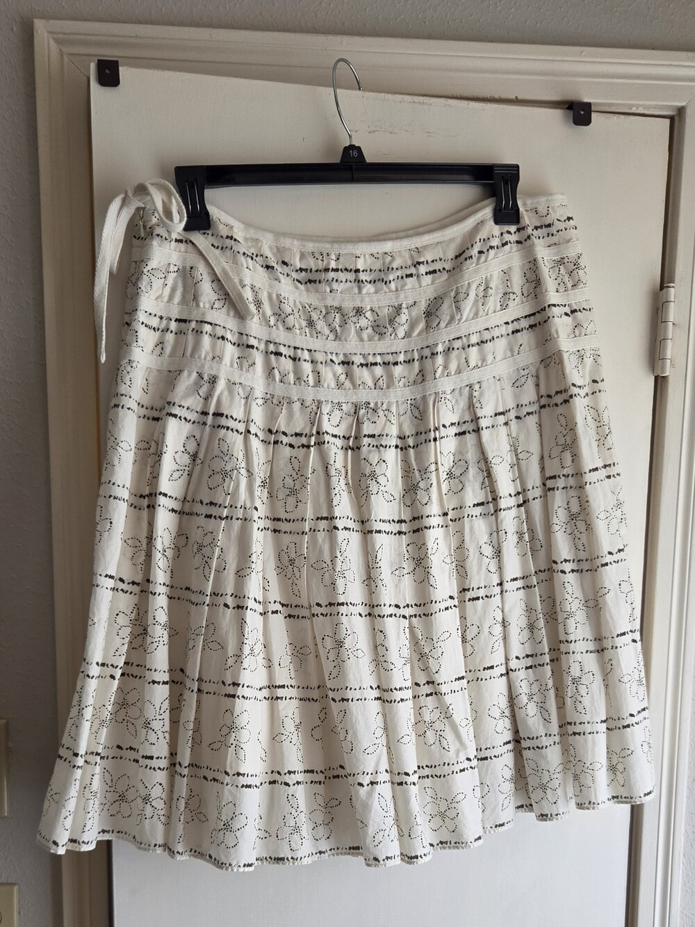 New York & Company Cream Floral Eyelet Skirt